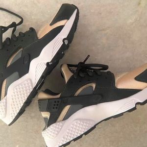 nike huarache’s